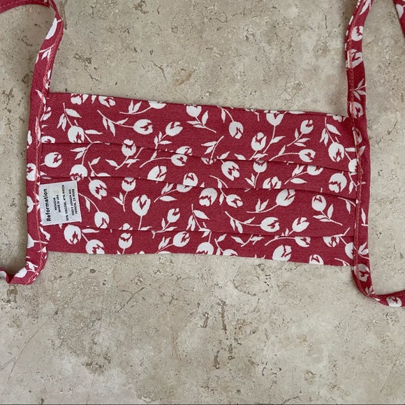 Reformation- Pink White Floral Pleat Tie Mask - Picture 3 of 9